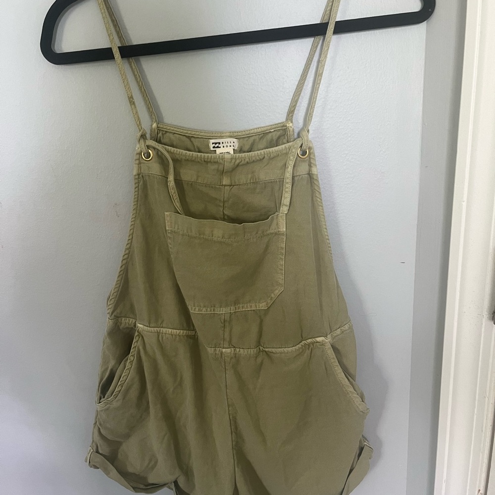 Billabong Khaki Women's Cargo Shorts romper